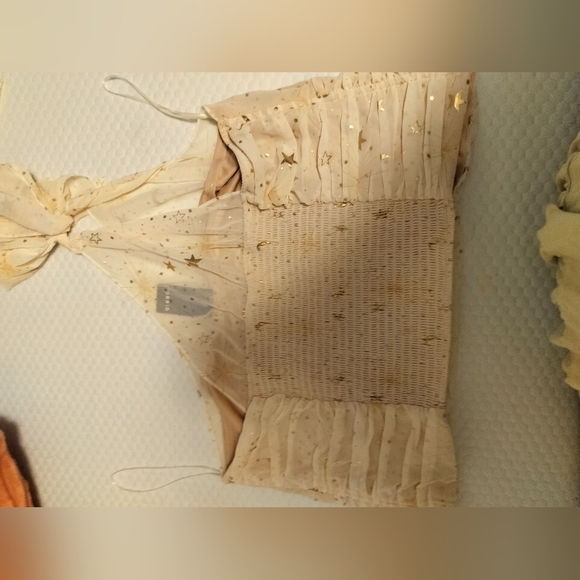 Torrid Crop Top - Off White & Gold - Picture 5 of 5